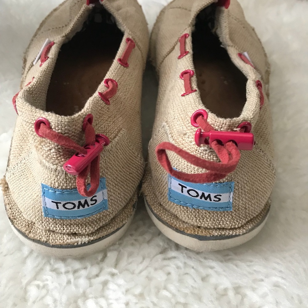 Women’s size 10 toms